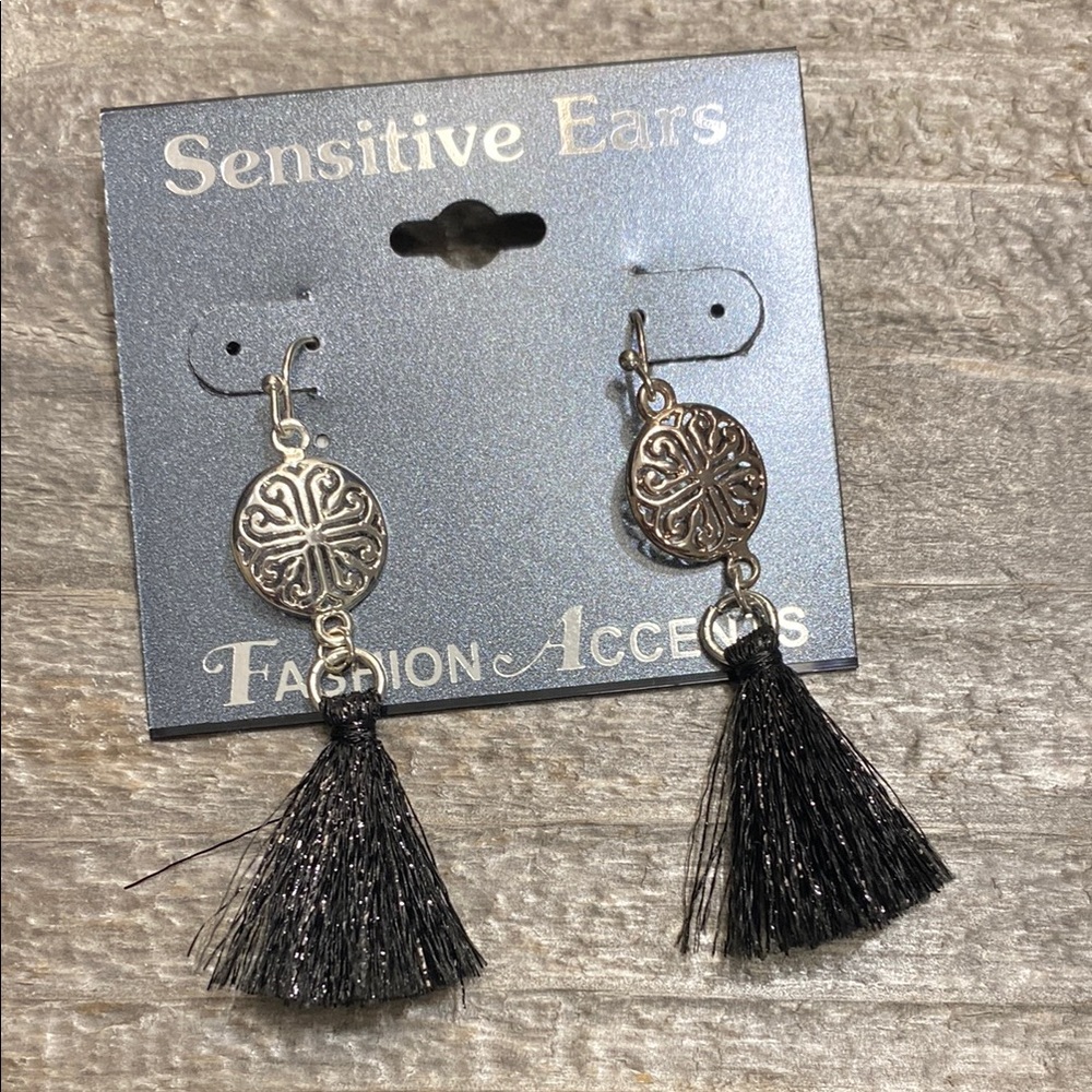 NWT Sensitive Ears Black Tassel Dangle Earrings!